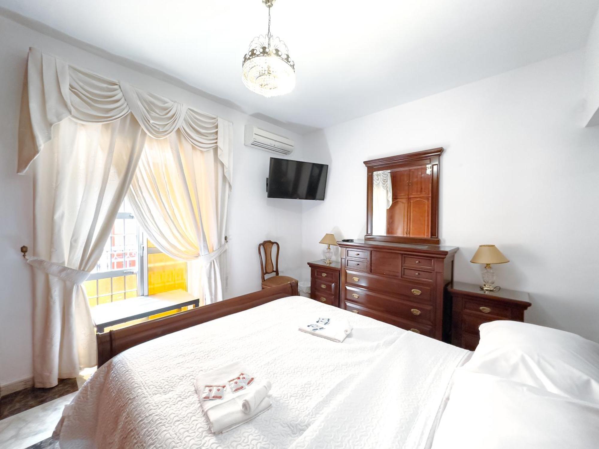 Rooms And Suites Don Pepin La Merced — Fotos 3
